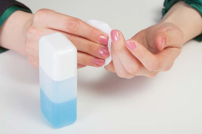 remove acrylic nails with nail polish remover-acetone